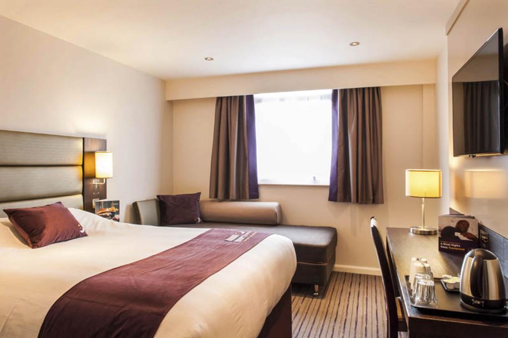 Premier Inn Southampton West Ower Exterior photo