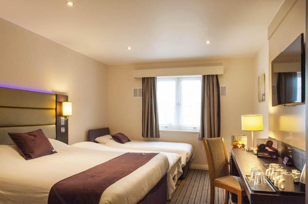 Premier Inn Southampton West Ower Exterior photo